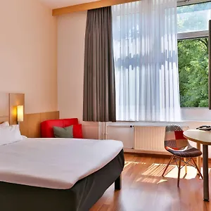 https://ibis-berlin-neukolln.find-berlin-hotels.com